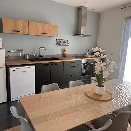 Aquero T4 شقة لورد